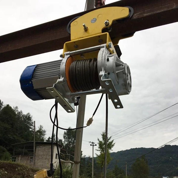 小型電動提升機(jī)使用現(xiàn)場